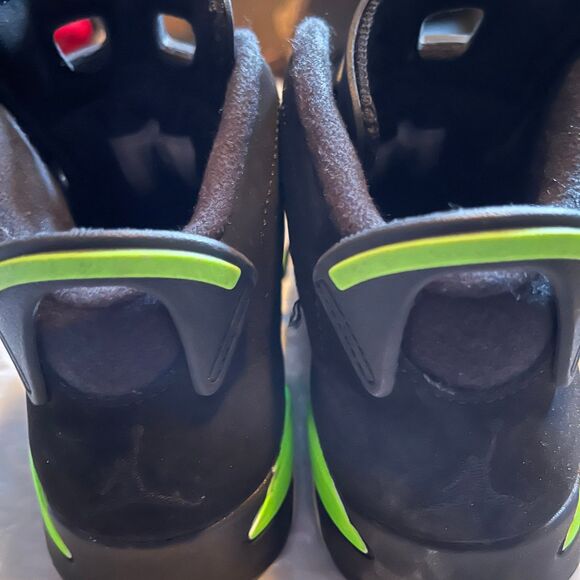 Jordan 6 Electric Green presschool shoes size 13.5c